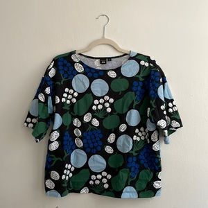 Uniqlo Marimekko T Shirt size small NWOT